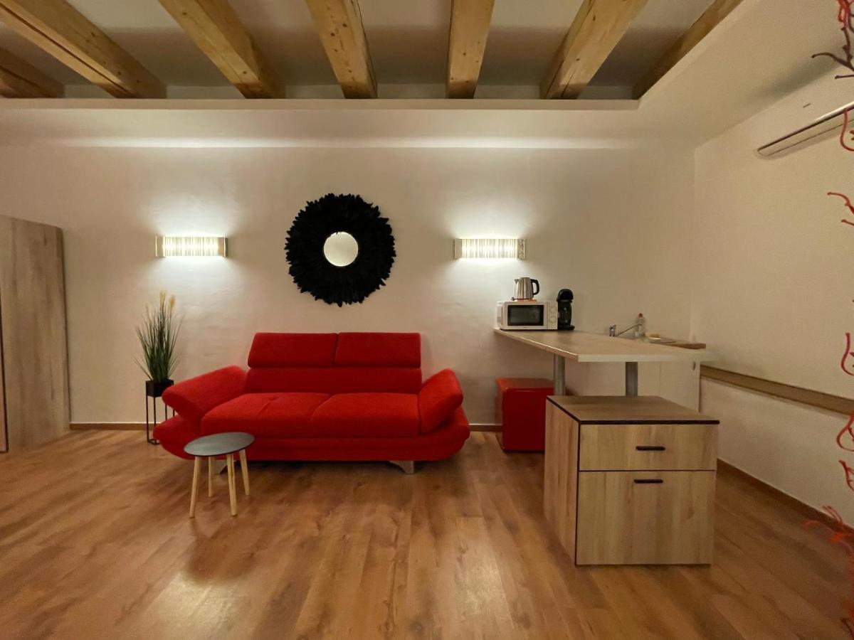 New Workspace Studio Savoya9 Self Check In Old City Center Timisoara Bagian luar foto